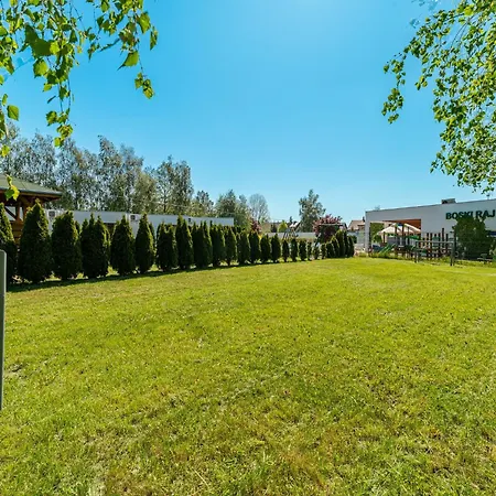 Homes With Pool, Close To The סיאנוז'טי