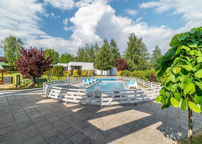 Homes With Pool, Close To The Sianozety